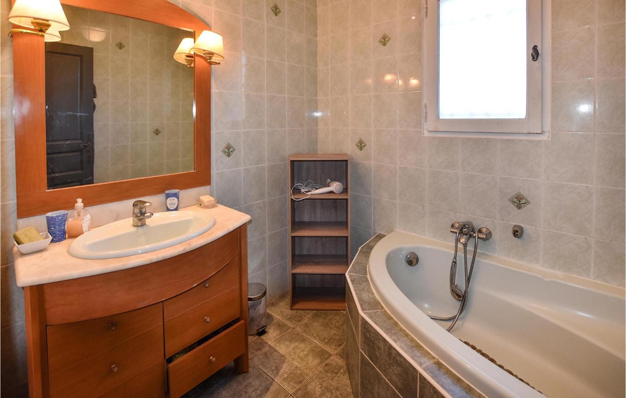 Stunning Home In Avignon With Wifi المظهر الخارجي الصورة